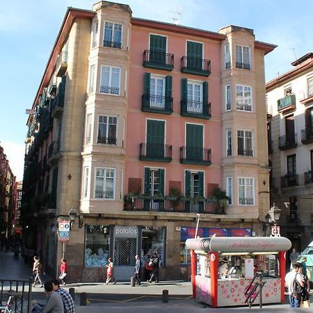 Pension Manoli Bilbao Luaran gambar
