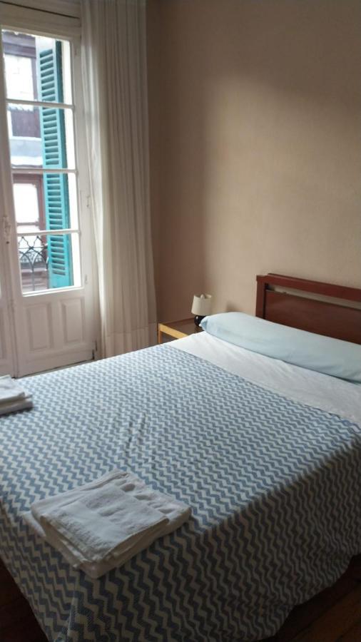 Pension Manoli Bilbao Luaran gambar