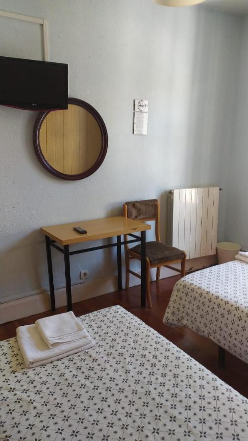 Pension Manoli Bilbao Luaran gambar