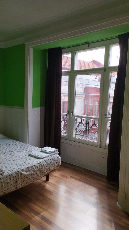 Pension Manoli Bilbao Luaran gambar