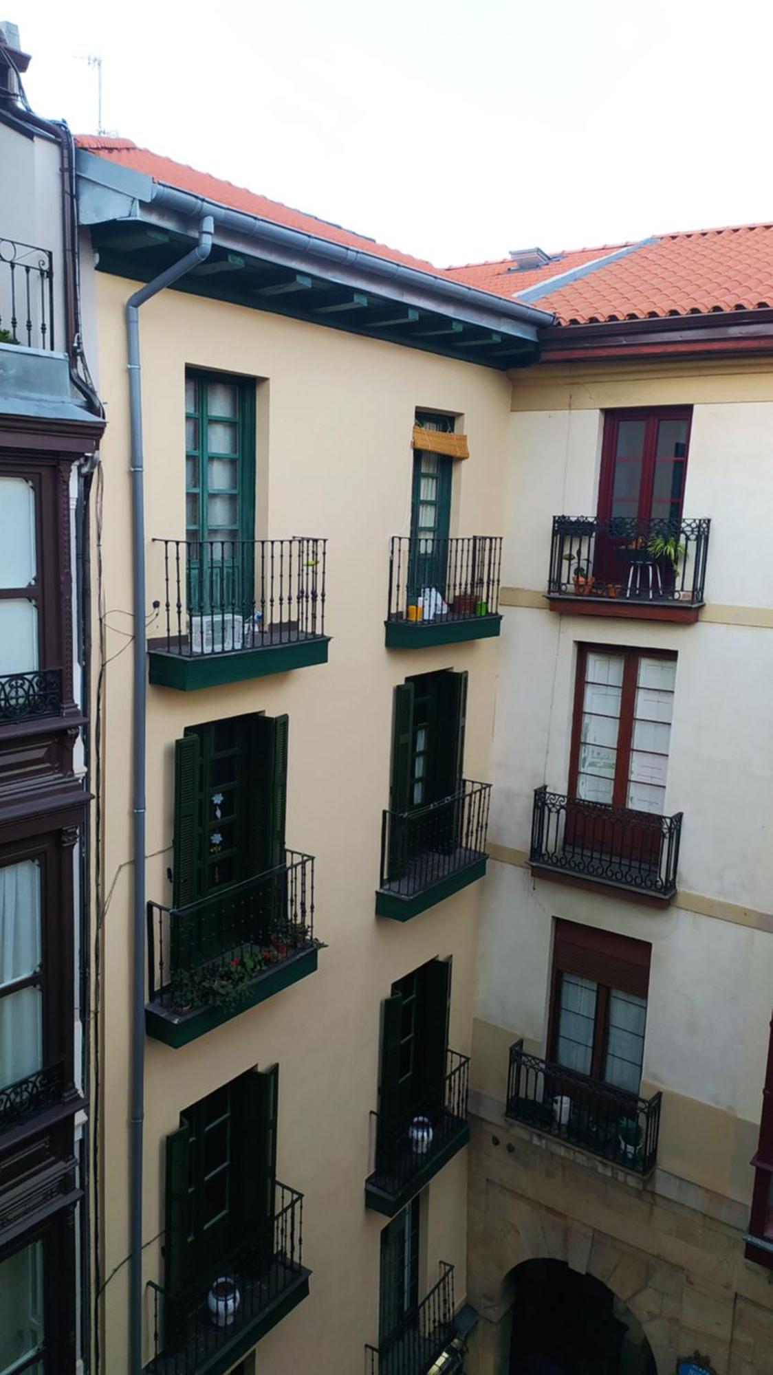 Pension Manoli Bilbao Luaran gambar