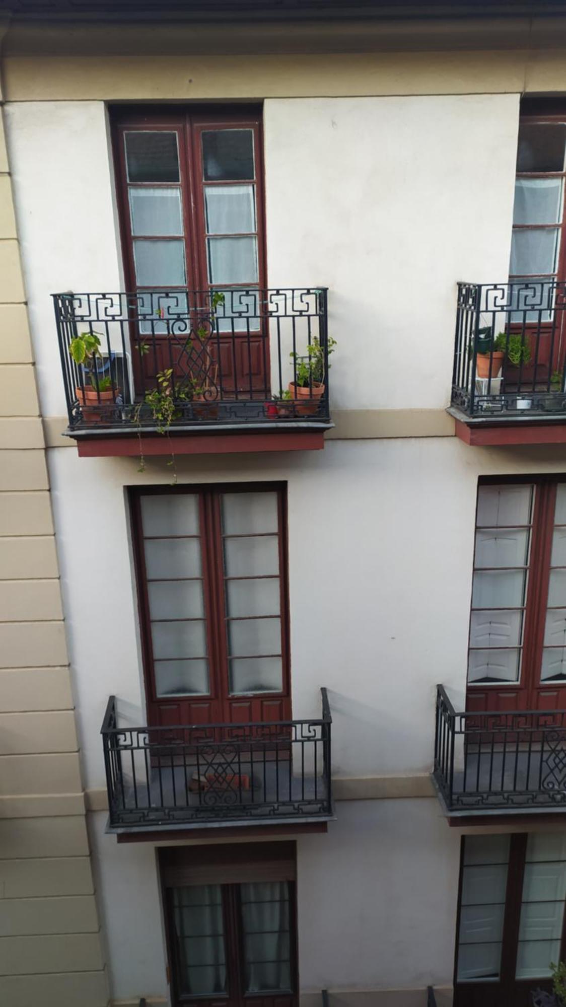 Pension Manoli Bilbao Luaran gambar